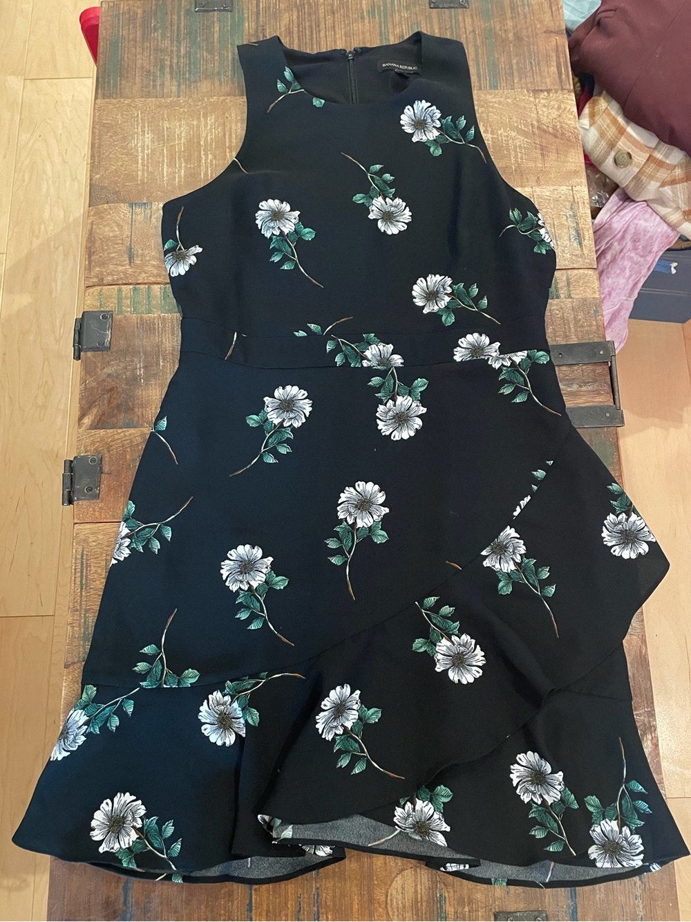 Banana Republic Black Mini Dress with White Floral Print size 12